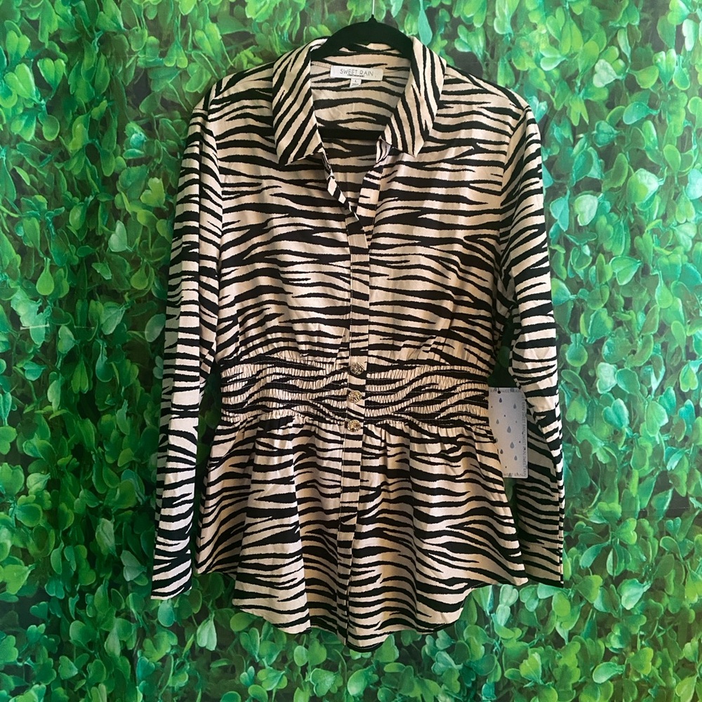 Sweet Rain - NWT Black and Tan Zebra Peplum Top